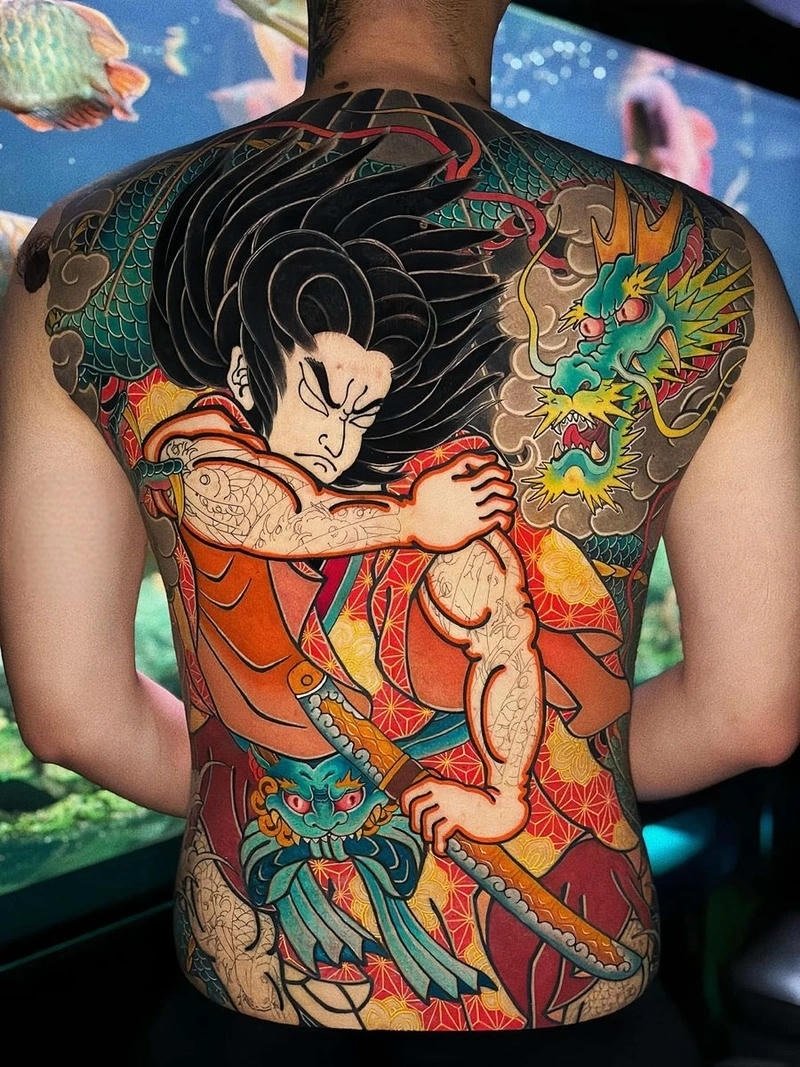 Hình ảnh hình xăm yakuza với hoa mẫu đơn sắc nét