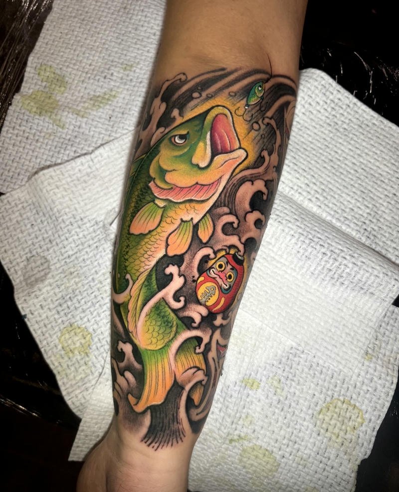 Hình ảnh tattoo cá chép Nhật cổ nét mực đậm rõ ràng