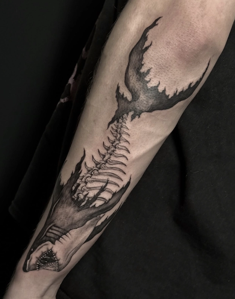 Hình tattoo cá mập nổi bật sáng tạo độc lạ