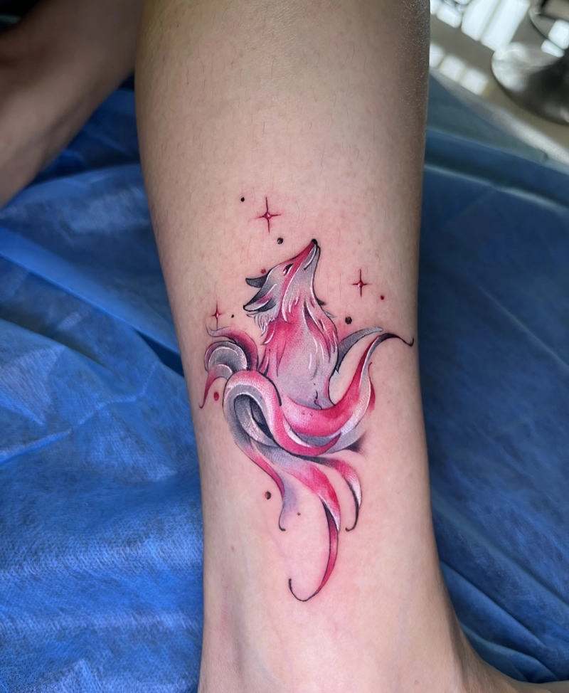 Hình tattoo cáo 9 đuôi phong cách hiện đại cá tính
