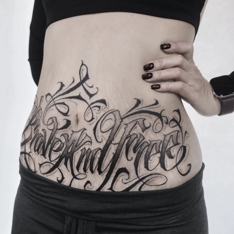 Hình xăm bụng nữ nghệ thuật mang nét đẹp cá tính
