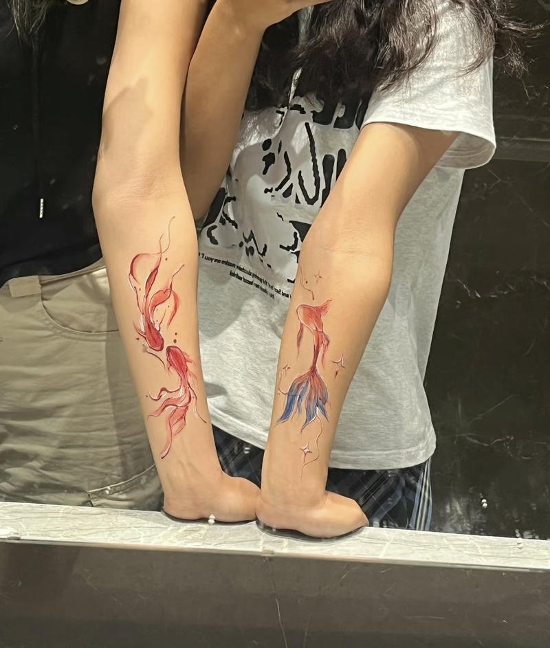 Hình xăm cá chép cổ điển cho cặp đôi