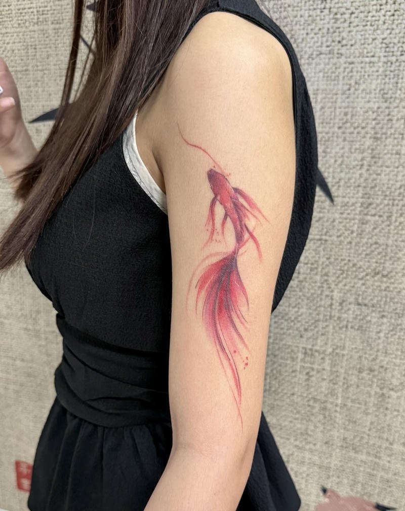 Hình xăm cá chép đỏ nghệ thuật