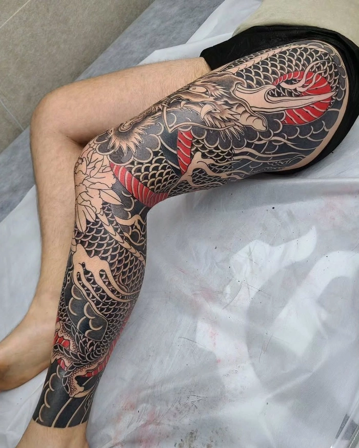 Hình xăm chân nhật cổ mang phong cách mạnh mẽ đầy cá tính