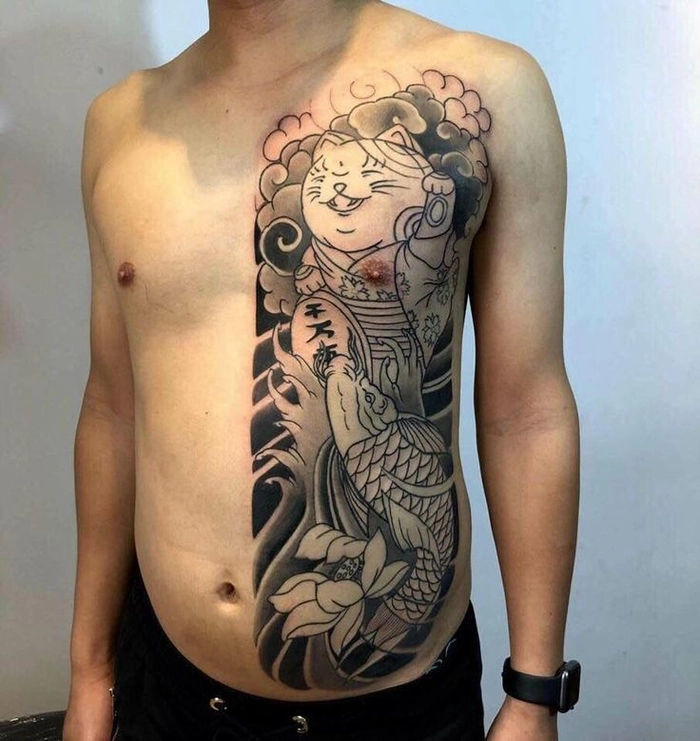 Hình xăm nửa bụng nhật cổ đường nét dứt khoát rõ ràng