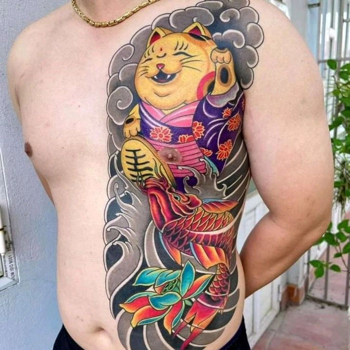Hình xăm nửa bụng nhật cổ họa tiết sống động cuốn hút