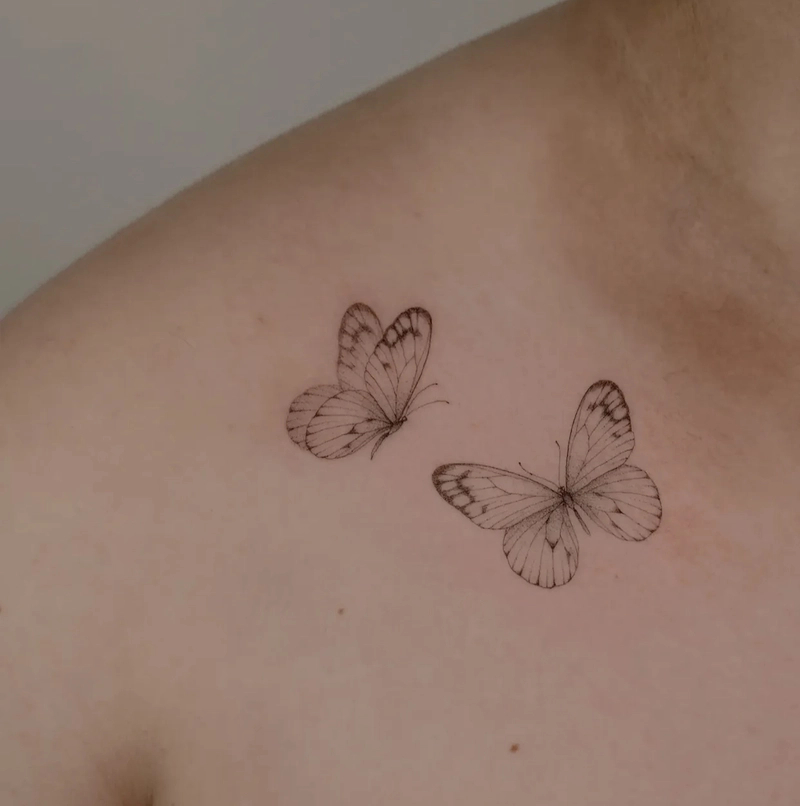 Mẫu tattoo con bướm phong cách cổ điển