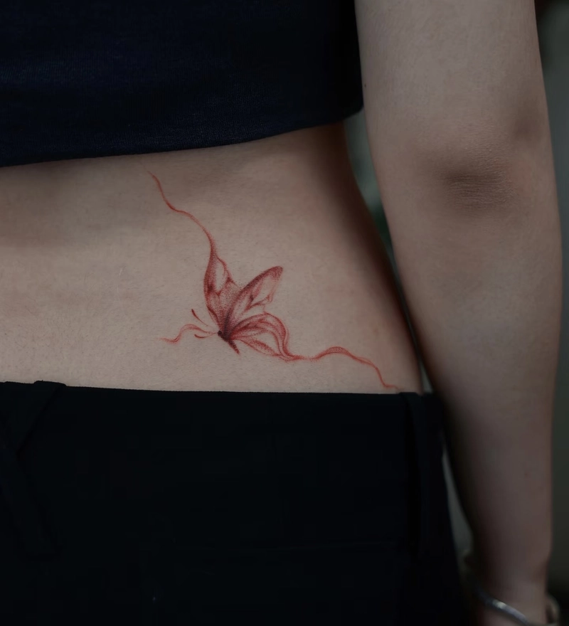 Mẫu tattoo con bướm phong cách nhẹ nhàng