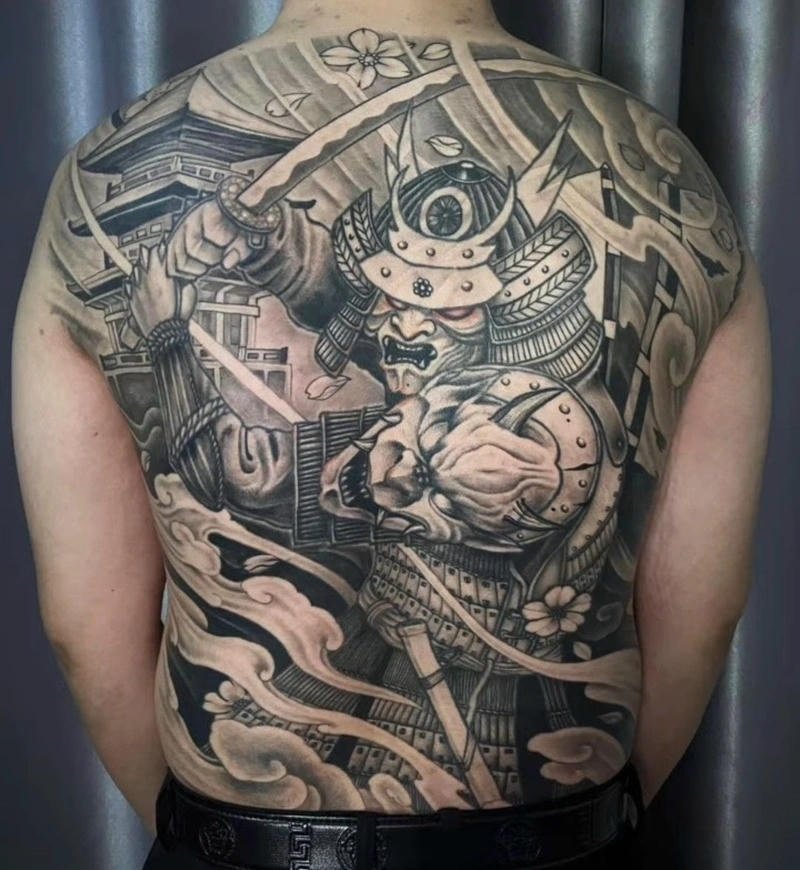 Nghệ thuật irezumi làm nổi bật phong cách yakuza
