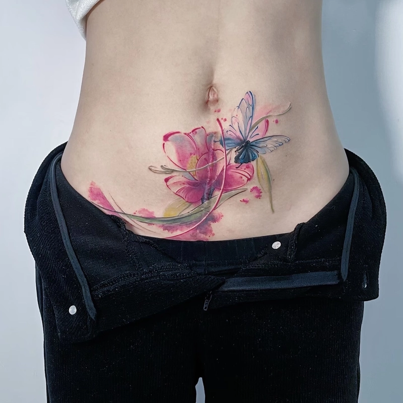 Tattoo bụng nữ nhẹ nhàng dành cho phong cách nữ tính