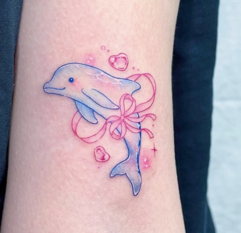 Tattoo cá heo mang phối hồng xanh cute