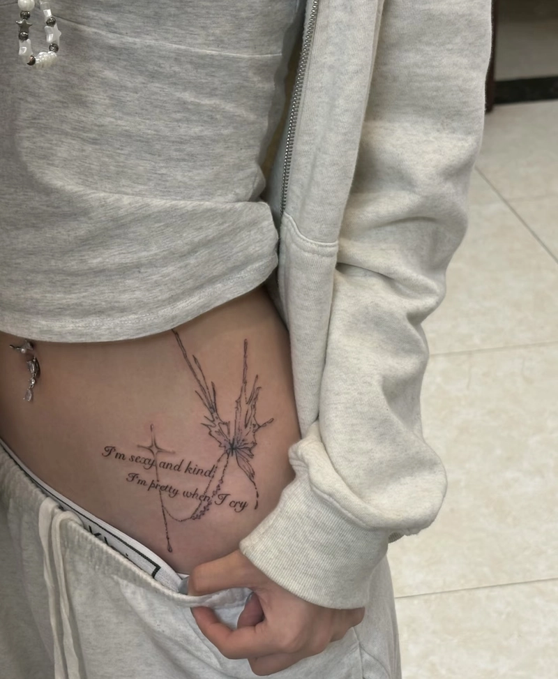 Thiết kế tattoo nghệ thuật cho bụng nữ thanh lịch