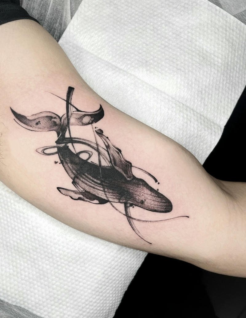 Xăm hình cá voi phong cách hình học độc đáo