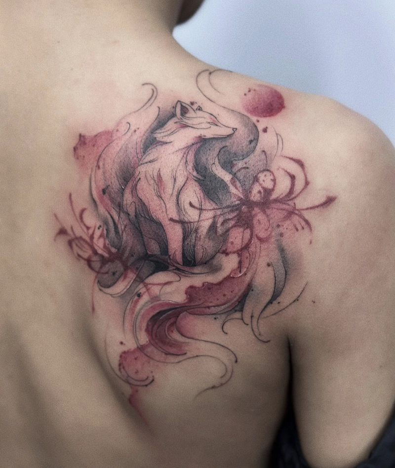 Xăm hình con cáo thể hiện nét đẹp ở lưng