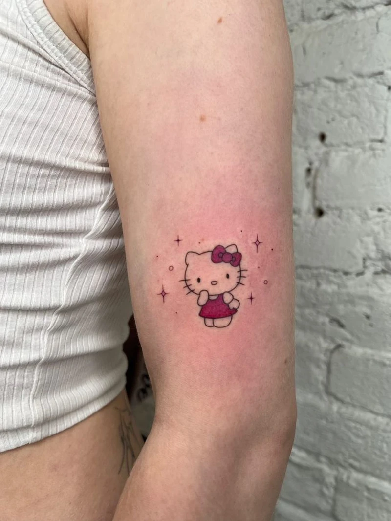 Ảnh mẫu xăm Hello Kitty mini ở ngón tay cực đáng yêu