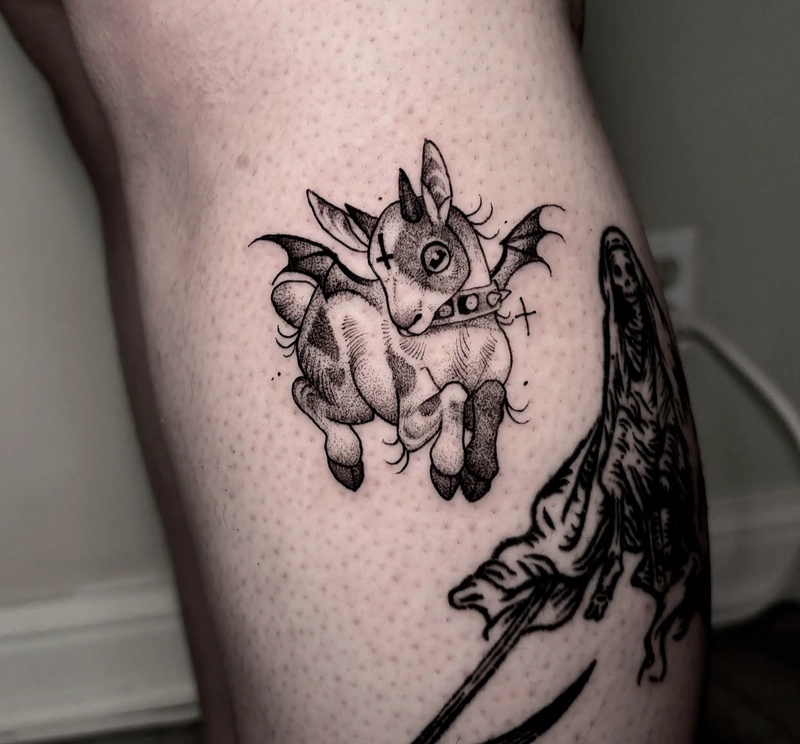 Hình ảnh tattoo con dê có cánh