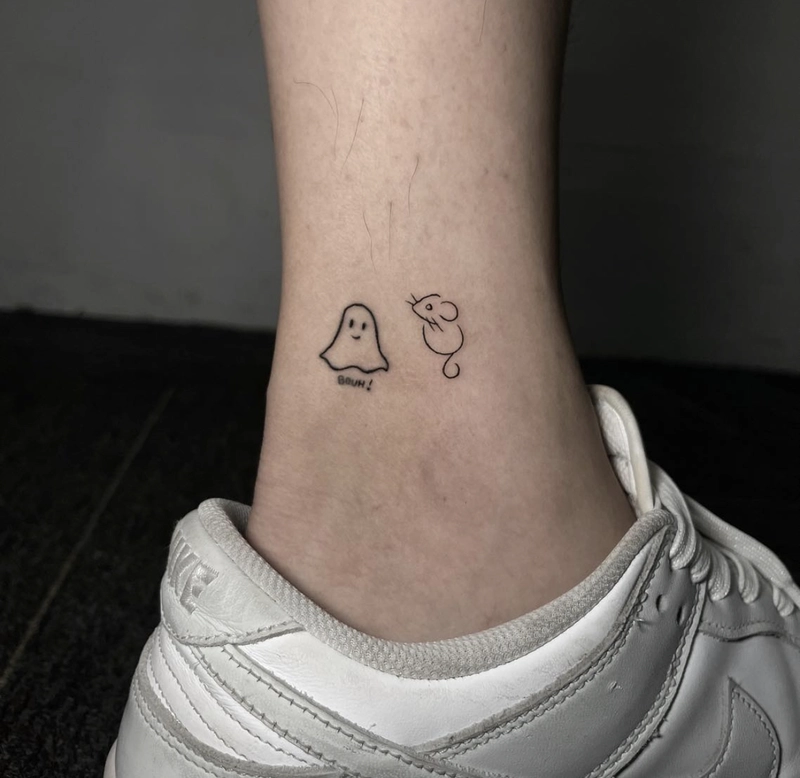 Hình tattoo con chuột cực mini kết hợp con ma