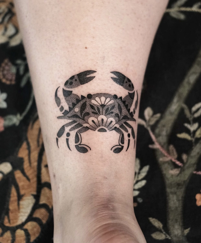 Hình tattoo con cua chi tiết rõ nét