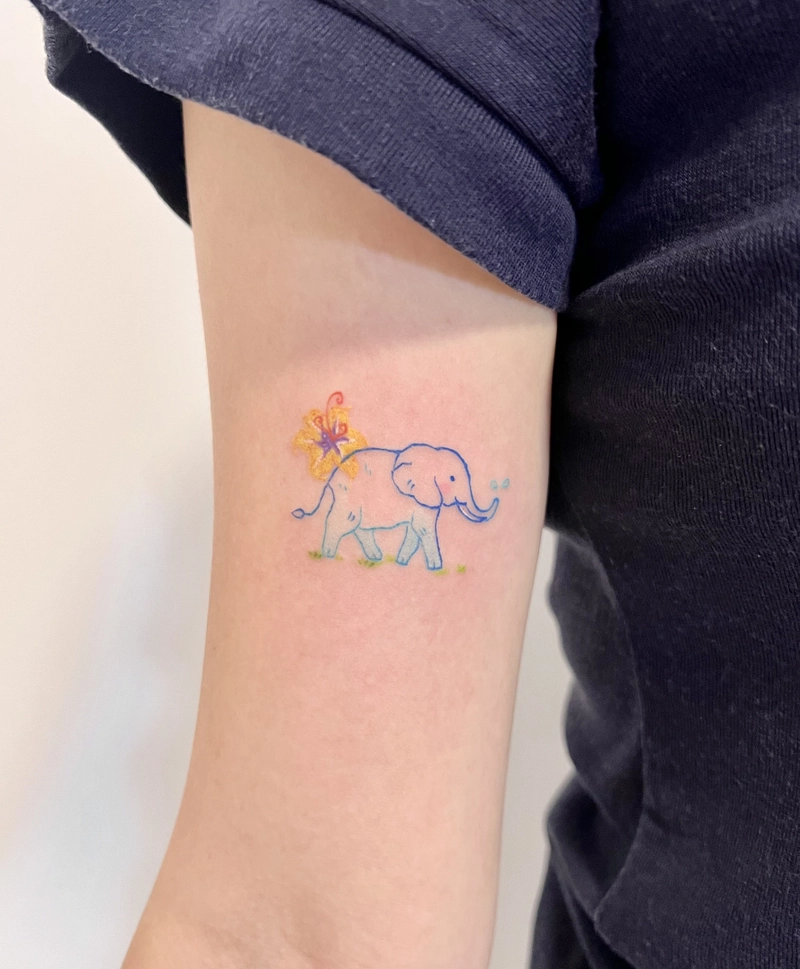Hình tattoo con voi phối màu lạ mắt