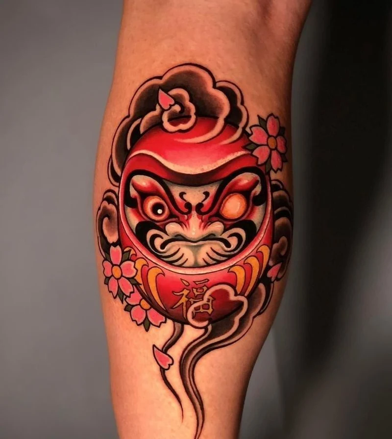 Hình xăm daruma ở vai tạo điểm nhấn nổi bật