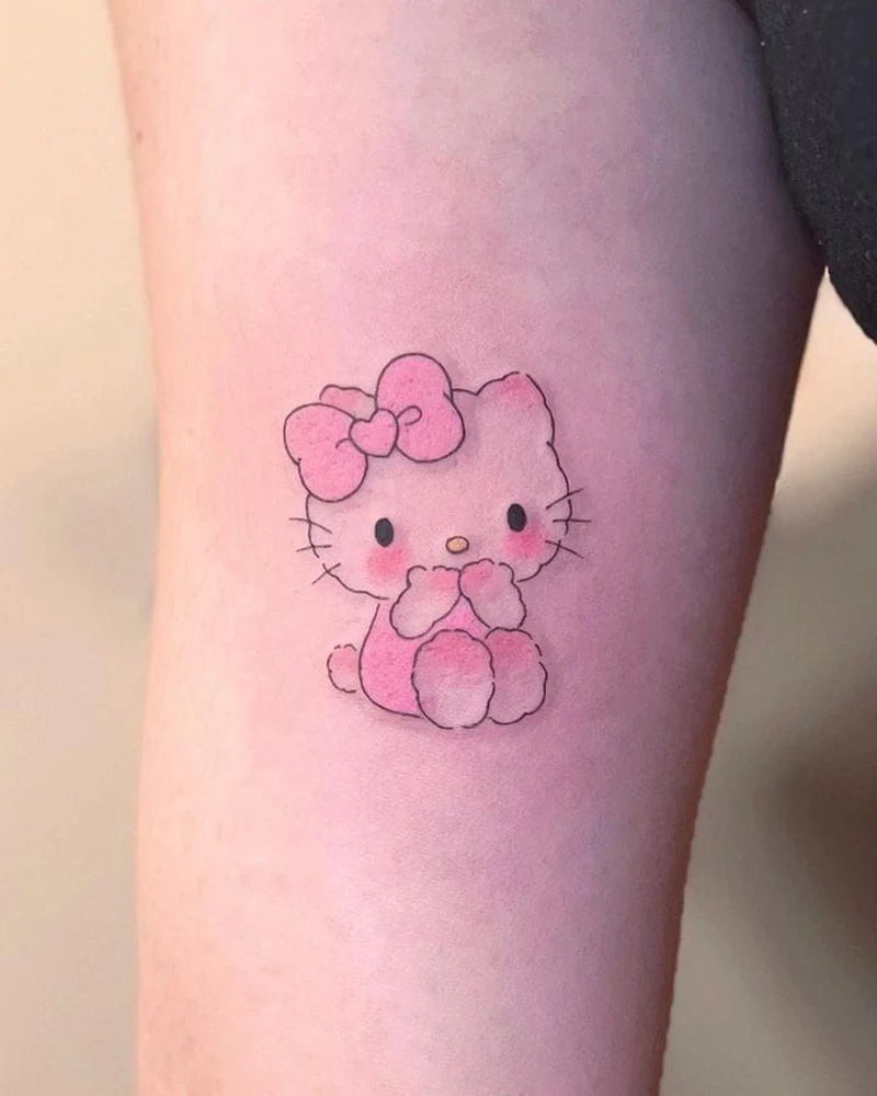 Kiểu tattoo mini Hello Kitty phù hợp người thích tattoo dễ thương