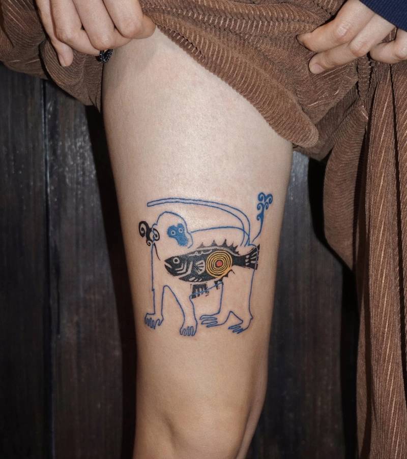 Tattoo con khỉ độc lạ ở đùi