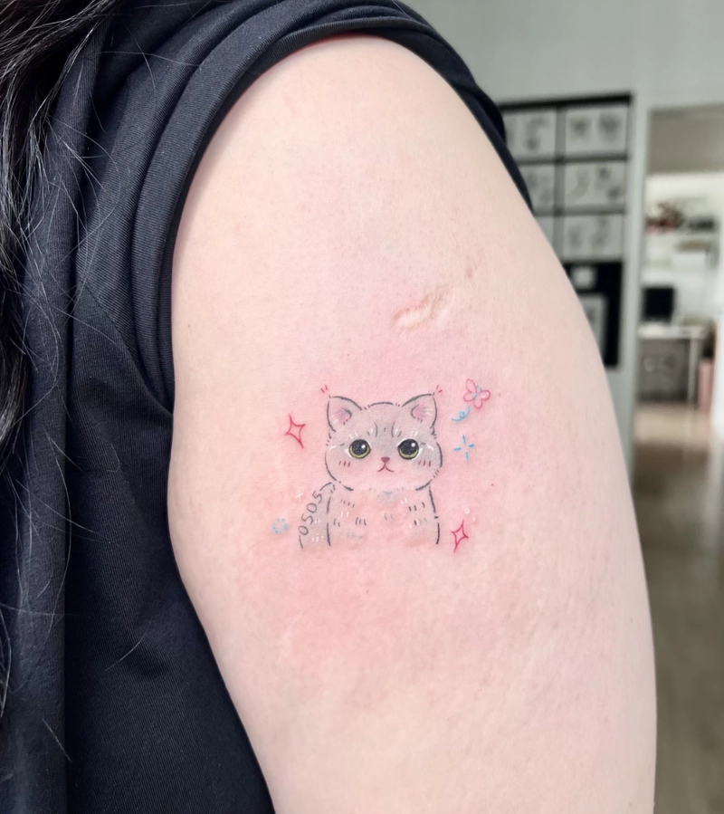 Tattoo con mèo thể hiện dễ thương nhẹ nhàng