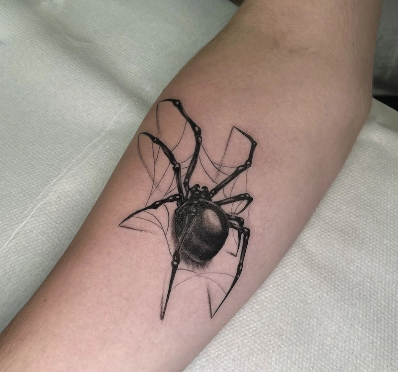 Tattoo con nhện kết hợp hiệu ứng đổ bóng