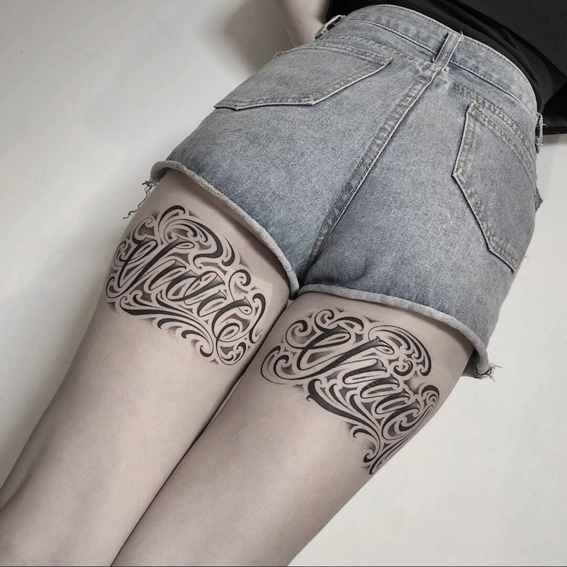 Tattoo đùi nữ phong cách trẻ trung mang nét hiện đại