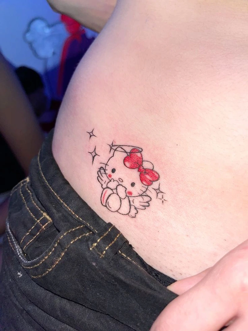 Xăm hình Hello Kitty mini phong cách nhẹ nhàng cho nữ trẻ trung