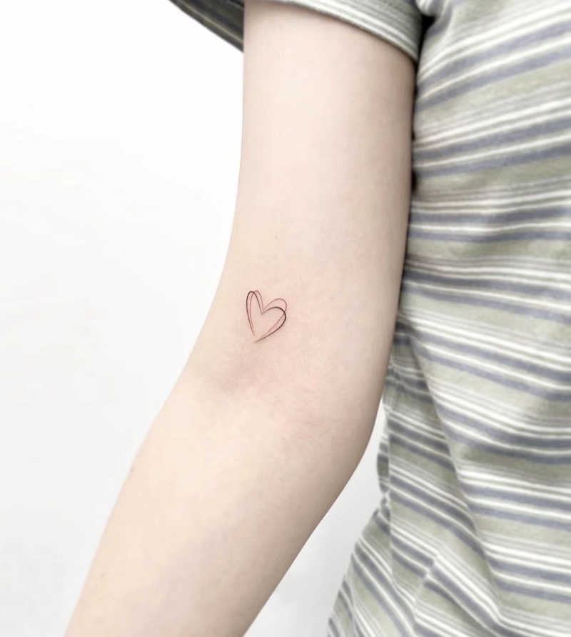 mẫu hình xăm trái tim mini nét mảnh