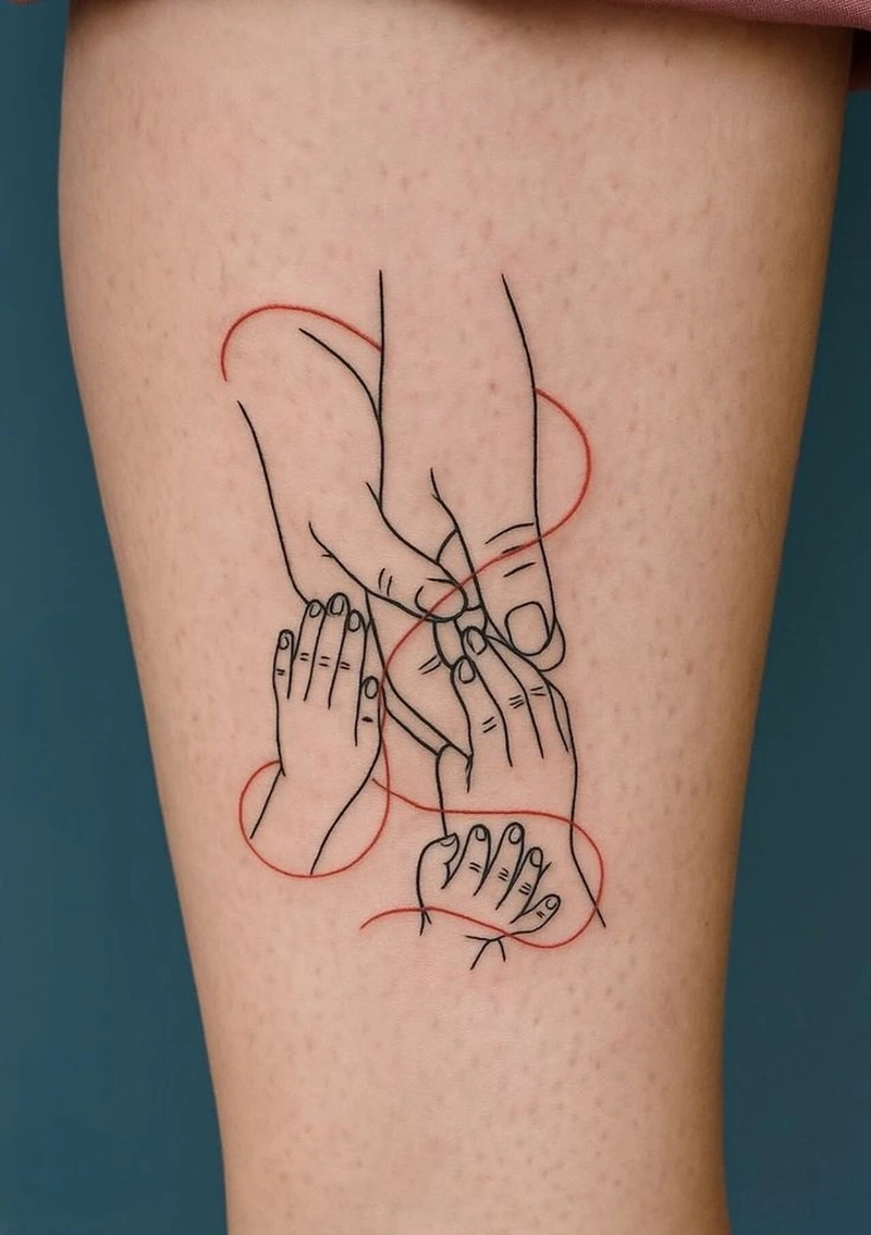 Ảnh tattoo gia đình thể hiện giá trị tình thân sâu sắc