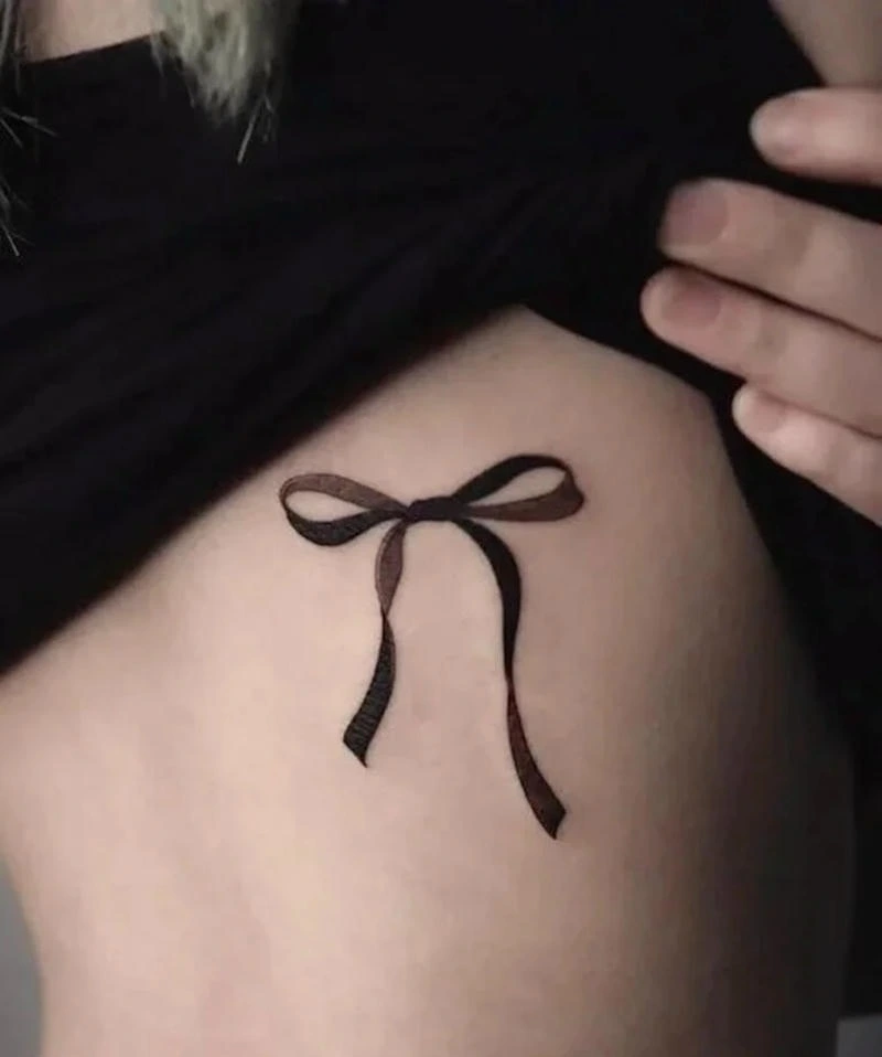Concept tattoo nơ mini mang vibe Hàn Quốc nhẹ nhàng