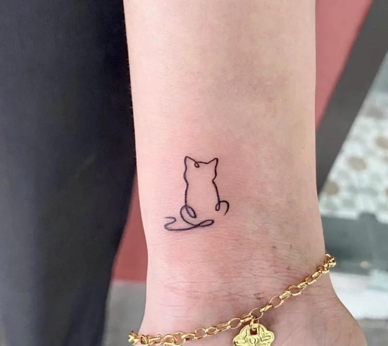Hình ảnh xăm mèo mini cute hợp xăm tay nhỏ đẹp mắt