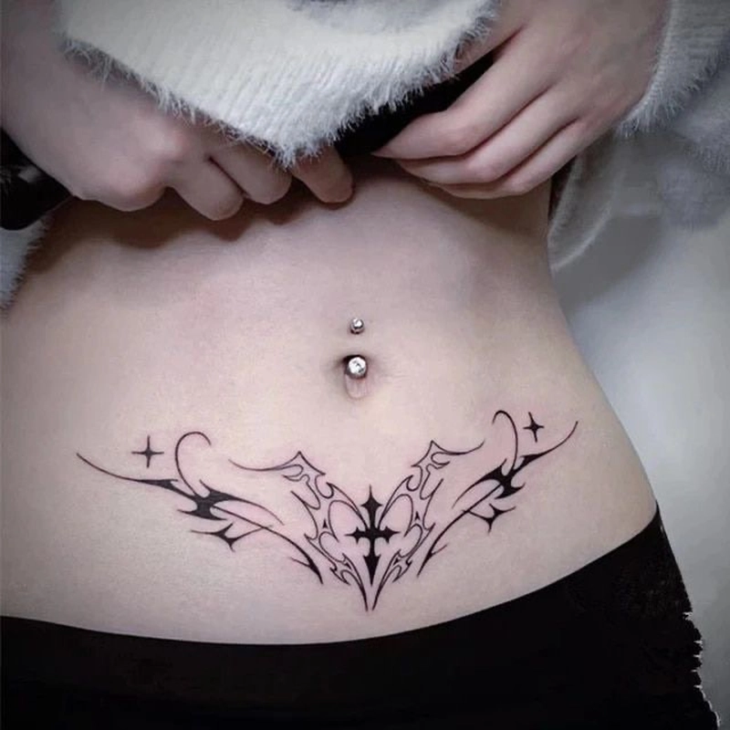 Hình hình xăm succubus với tạo hình quỷ cá tính