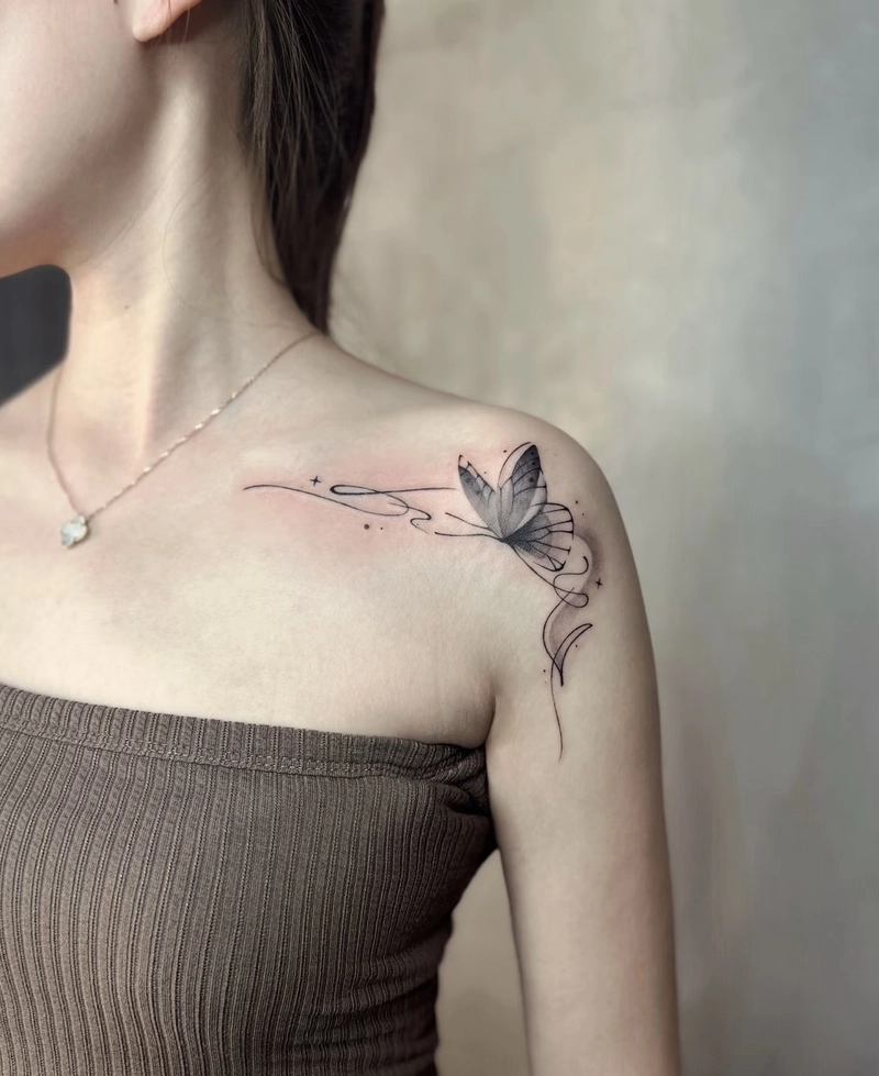 Hình xăm bả vai nữ đẹp cùng đường nét hài hòa
