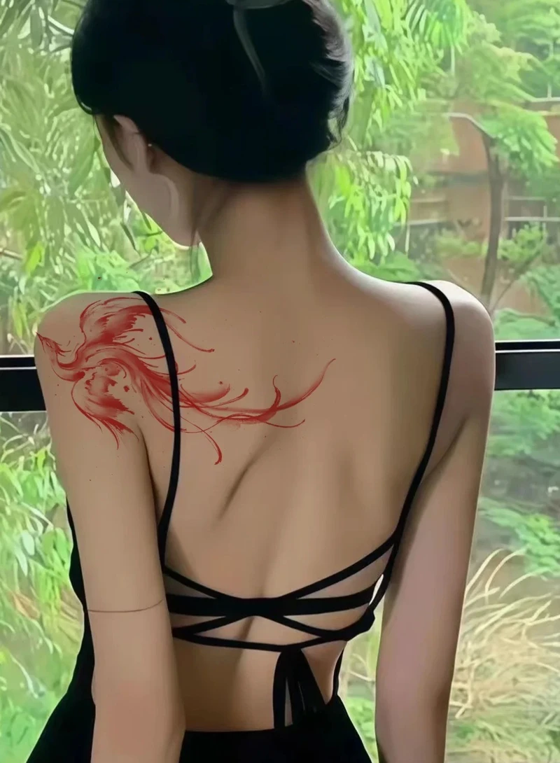 Hình xăm phượng hoàng lửa cho nữ sau gáy