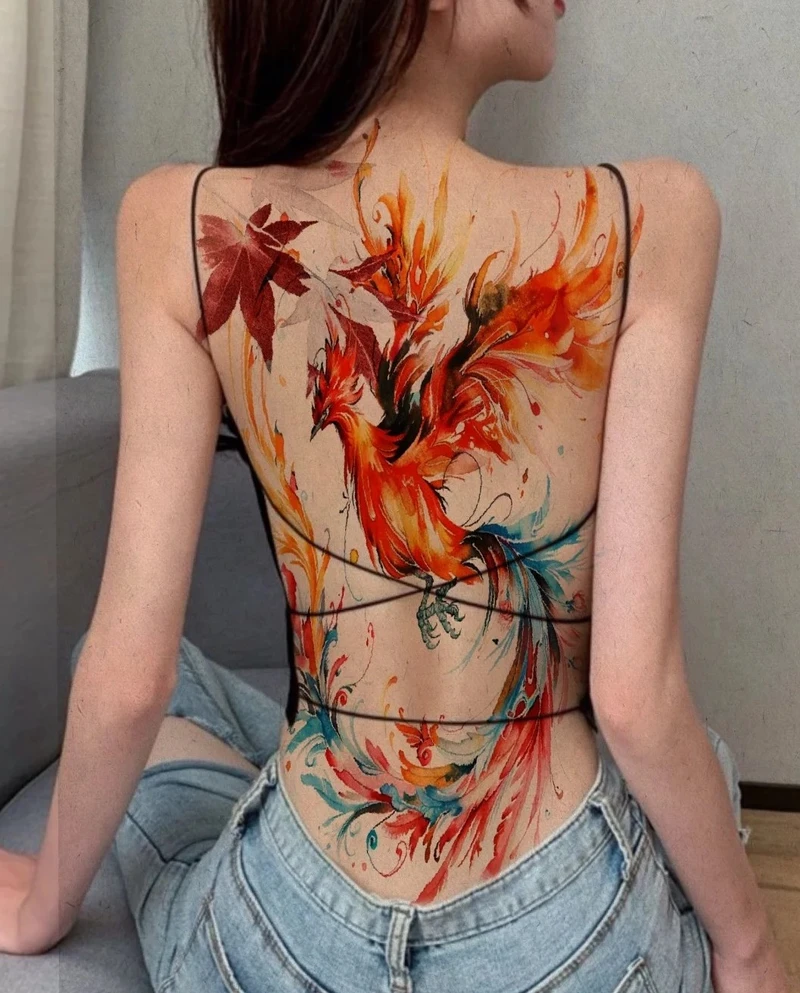 Hình xăm phượng hoàng lửa cho nữ tối giản