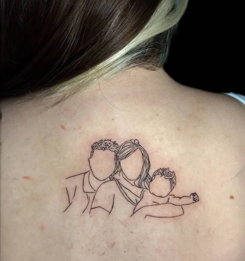 Thiết kế tattoo gia đình với thông điệp yêu thương