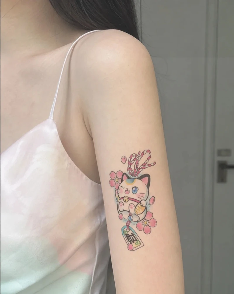 cho nữ ở tay hình xăm quyến rũ đẹp nhất