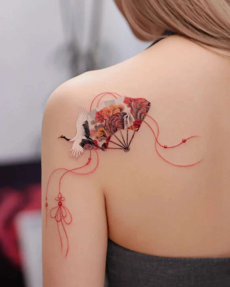 con hạc hình xăm đẹp với họa tiết truyền thống