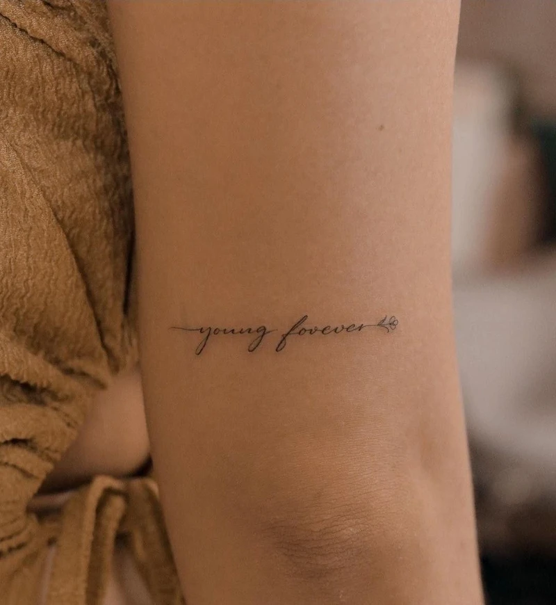hình xăm chữ bắp tay nữ đẹp dành cho người yêu tattoo