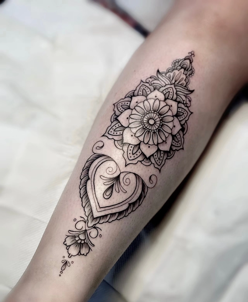 mẫu hình xăm mandala cực phong cách