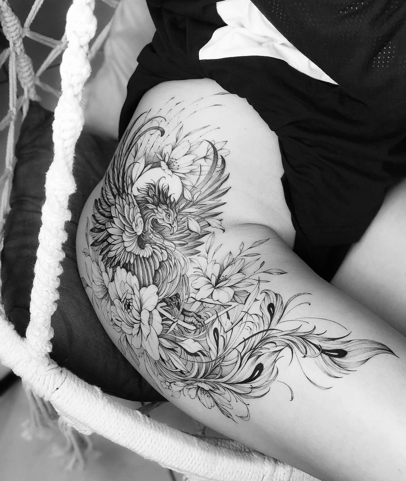 phượng hoàng đen trắng tattoo phù hợp nhiều phong cách khác nhau