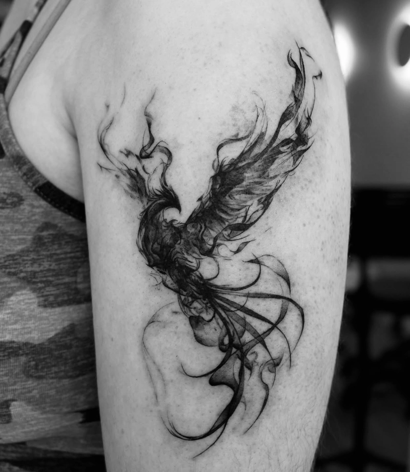 phượng hoàng đen trắng tattoo thể hiện cá tính riêng biệt
