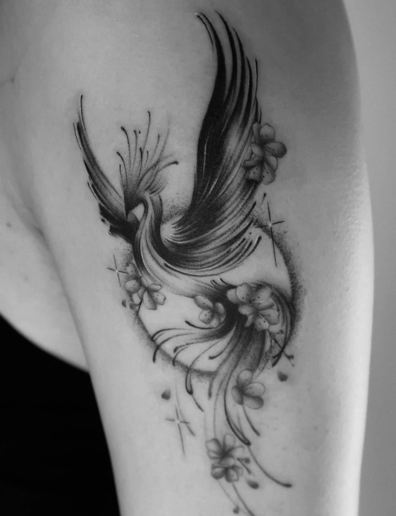 tattoo phượng hoàng đen trắng thu hút người yêu hình xăm