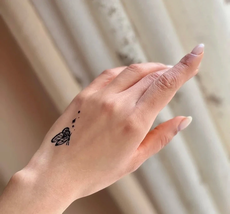 tay cho nữ hình xăm đẹp được nhiều người lựa chọn