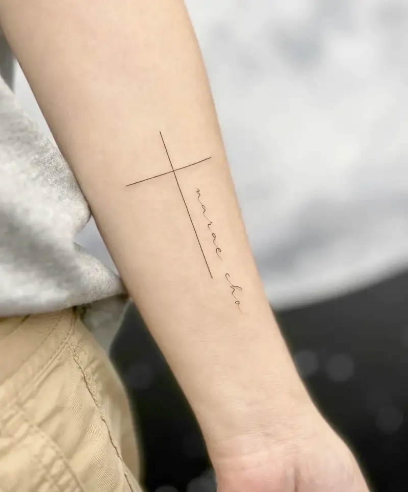ấn tượng hình xăm cổ tay nữ ý nghĩa