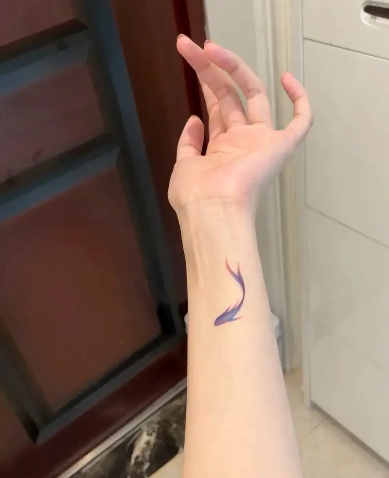 cổ tay nữ hình xăm ý nghĩa