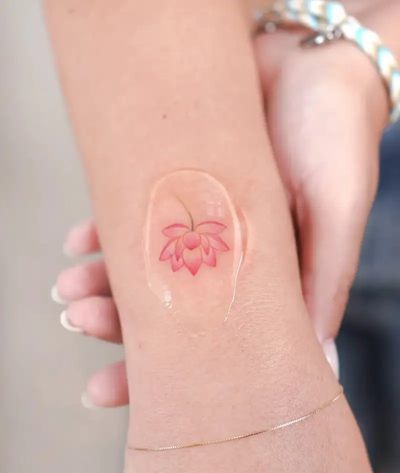 ý nghĩa hình xăm cổ tay nữ